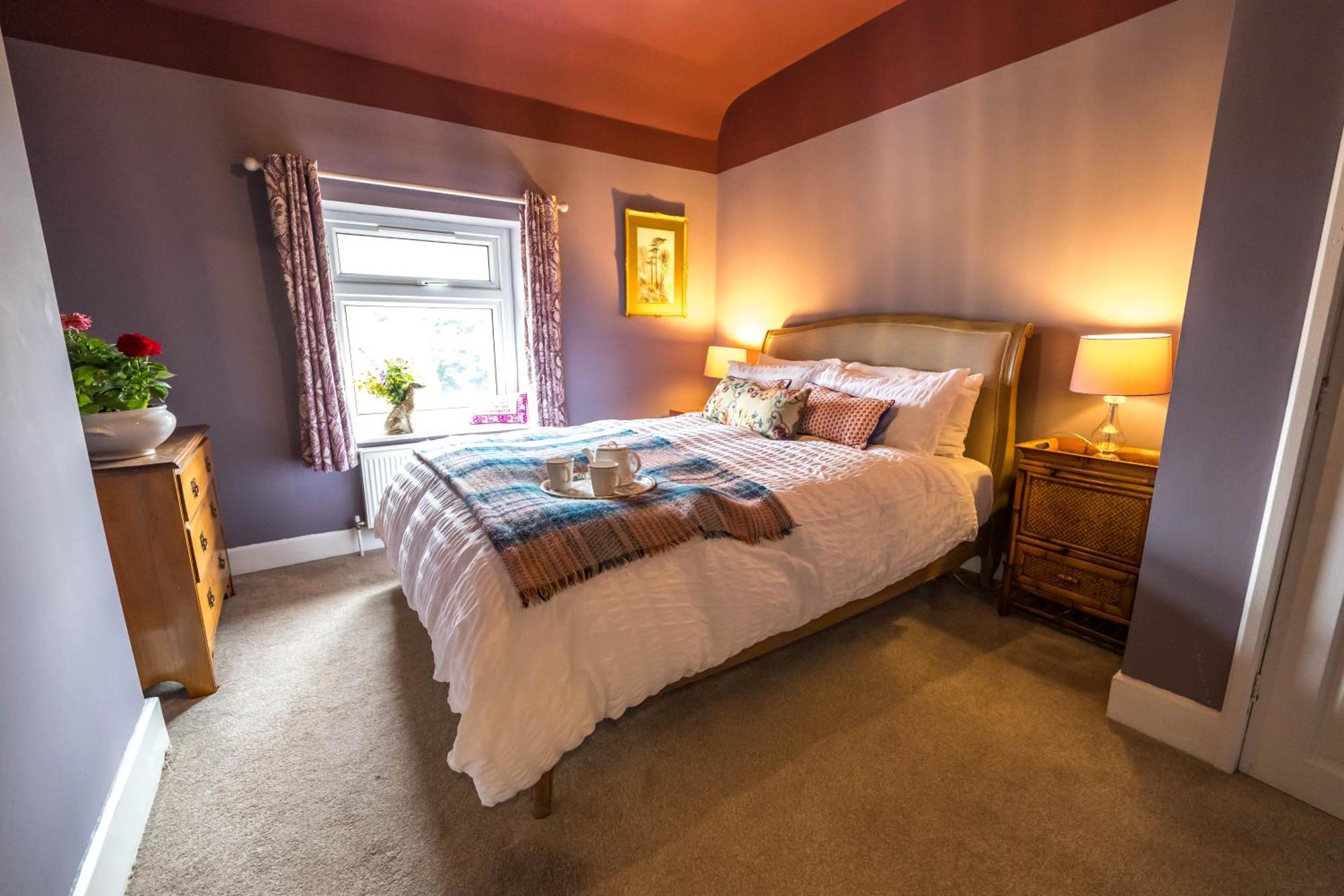 Apartment Large Country Cottage, Sleeps 8 - Facilities, Garden Bar, Catering Services, Free Parking, Nature Reserve, Hen Parties Scunthorpe